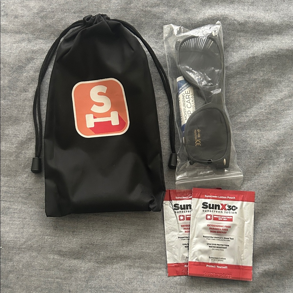 Summertime Essentials🌞1-Drawstring Pouch 1-Sunglasses 1-Chapstick 2-SPF Pouches